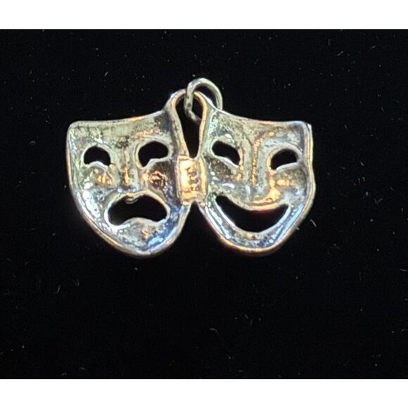 925 Sterling Silver Theater Comedy Tragedy Masks Charm Pendant - Picture 2 of 4